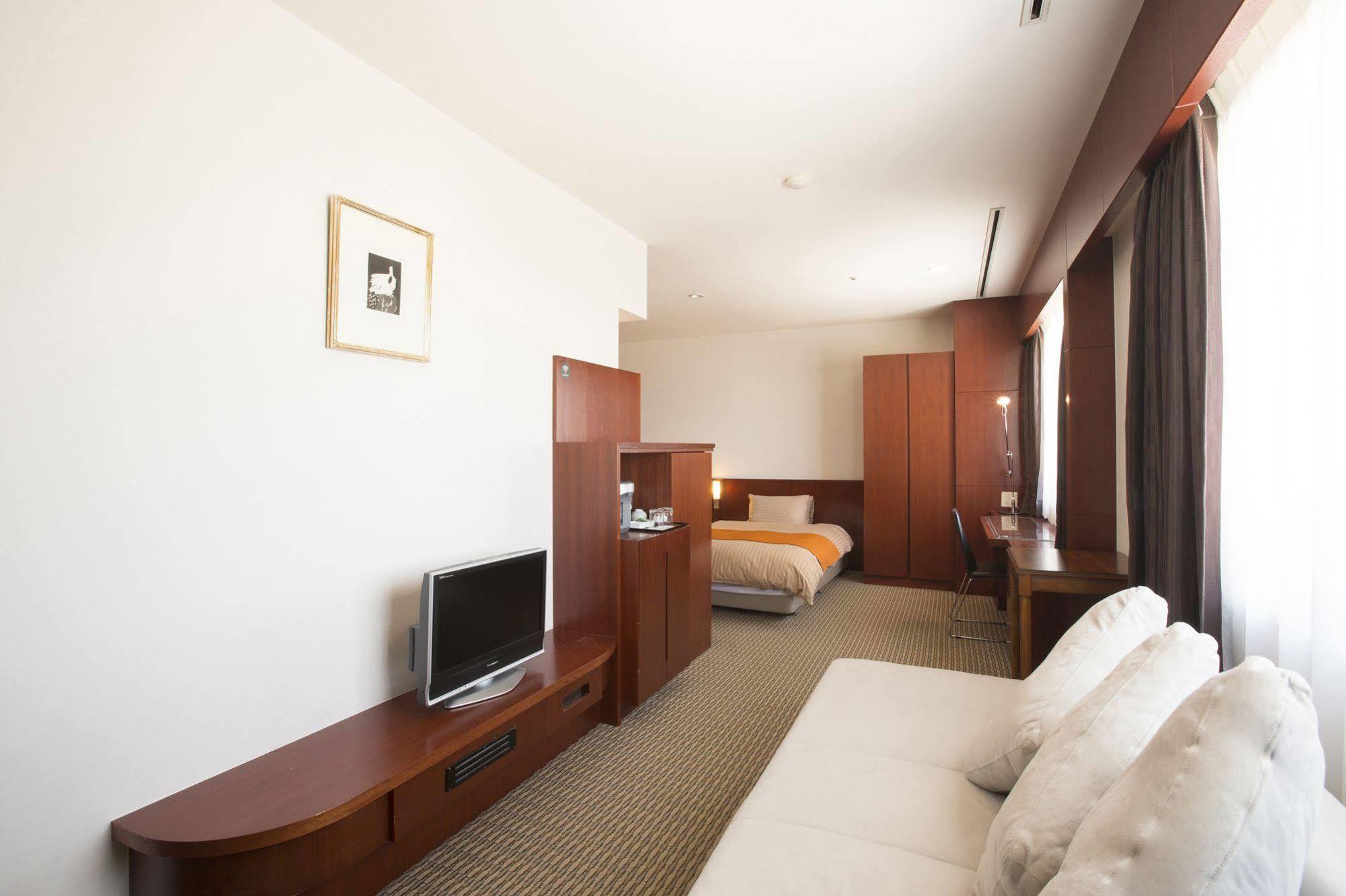Hotel Granmirage Uozu Extérieur photo